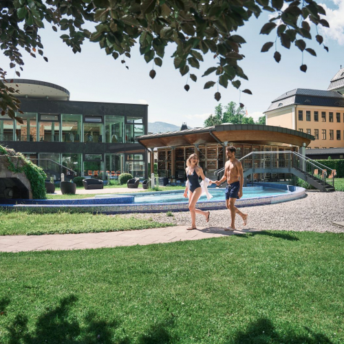 Eurothermen Bad Ischl In der Eurotherme Bad Ischl erholen Sie sich im Thermalwasser und bekommen noch ein Extra an Wellness